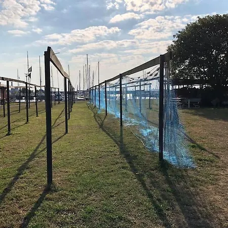 Skont Fiskerhus. Taet Pa By, Havn Og Havet 度假居 马斯塔尔