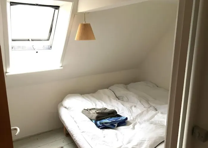 Vakantiehuis Skont Fiskerhus. Taet Pa By, Havn Og Havet *