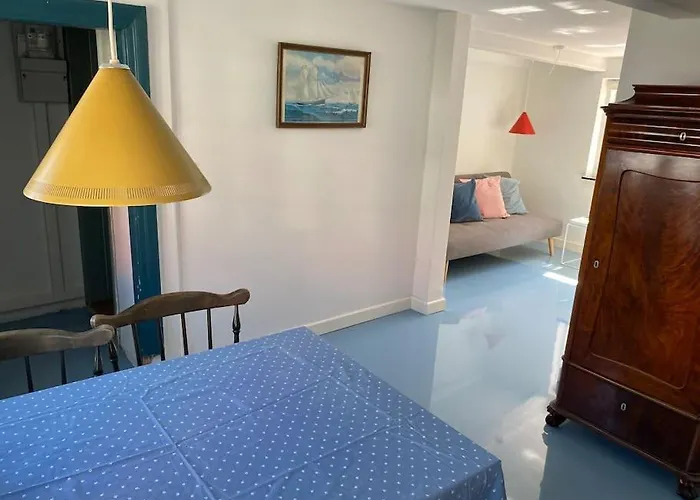 Skønt Fiskerhus. Tæt På By, Havn Og Havet Marstal