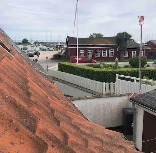 Skønt Fiskerhus. Tæt På By, Havn Og Havet Feriehus Marstal